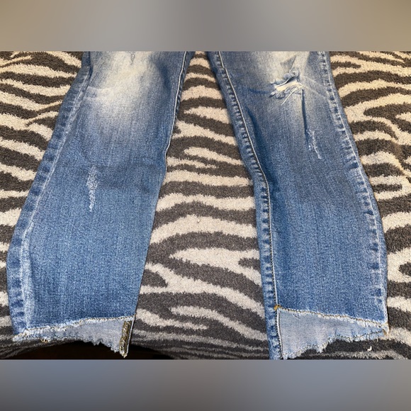 KanCan Ride or Die Medium Wash Skinny - no tags - Picture 7 of 8